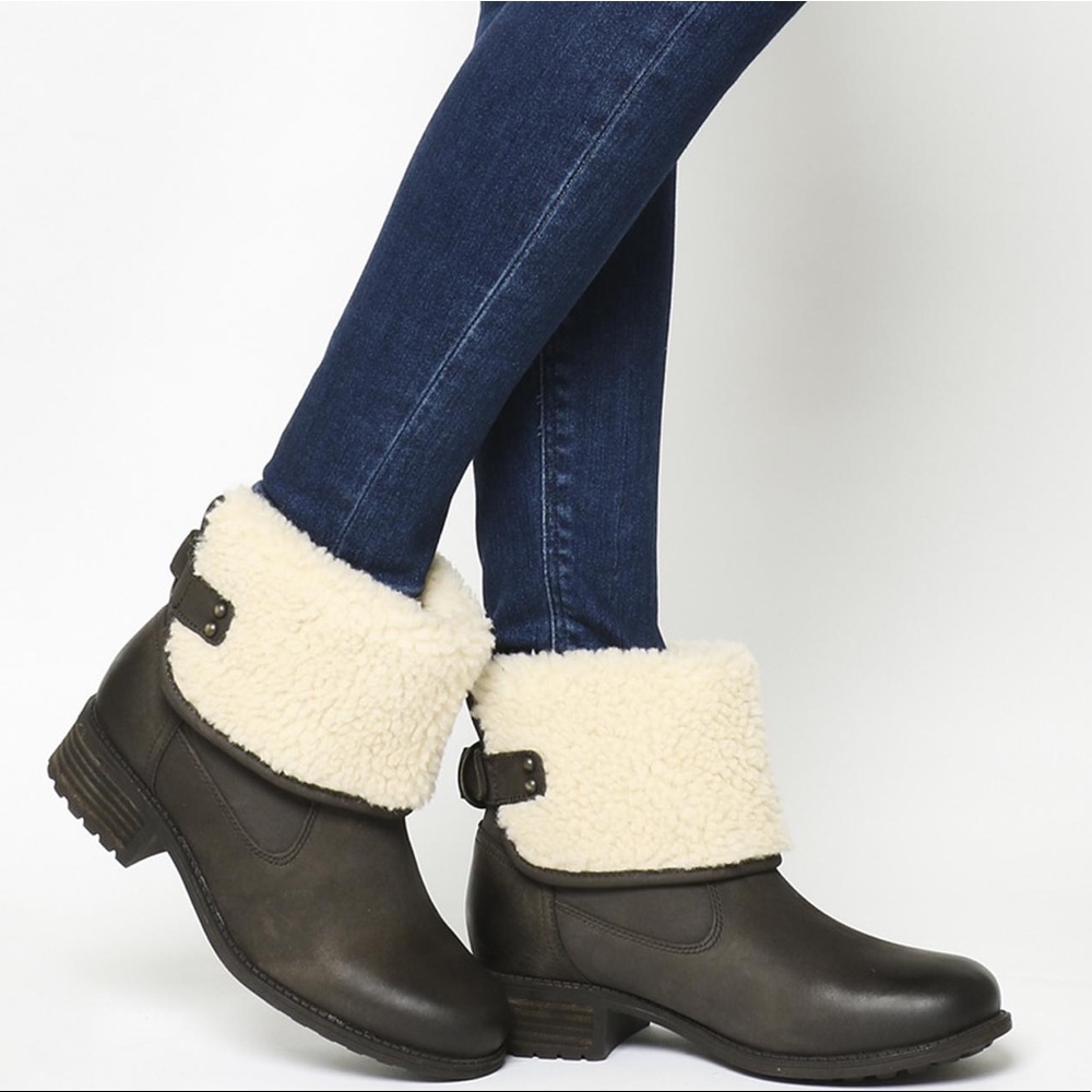 UGG Womens Aldon Leather Water Resistant Winter Boots - 6,5 - 7